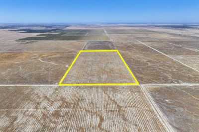 Residential Land For Sale in Alpaugh, California