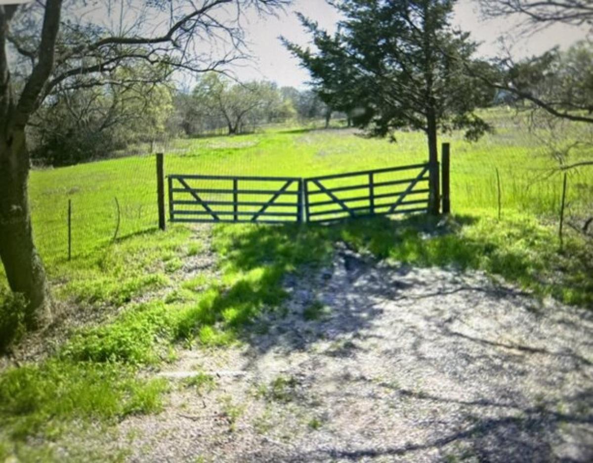 Picture of Residential Land For Sale in Farmersville, Texas, United States