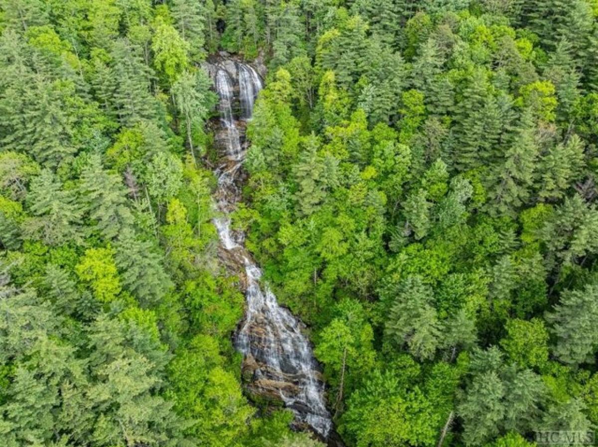 Picture of Residential Land For Sale in Highlands, North Carolina, United States