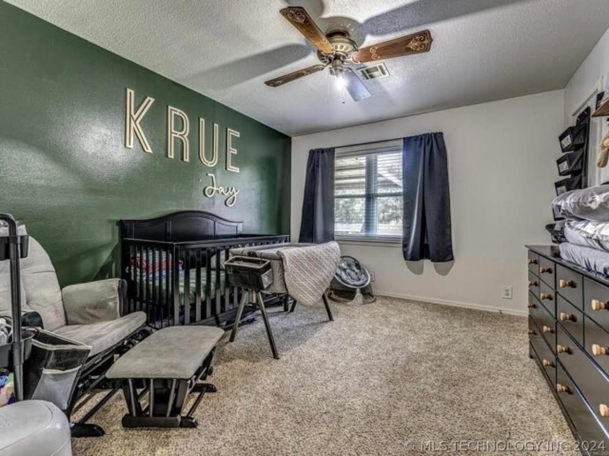 Picture of Home For Sale in Allen, Oklahoma, United States