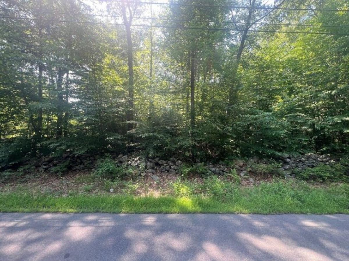 Picture of Residential Land For Sale in Dighton, Massachusetts, United States