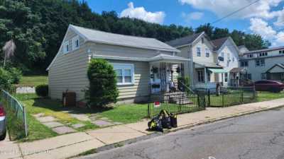 Home For Sale in Plymouth, Pennsylvania