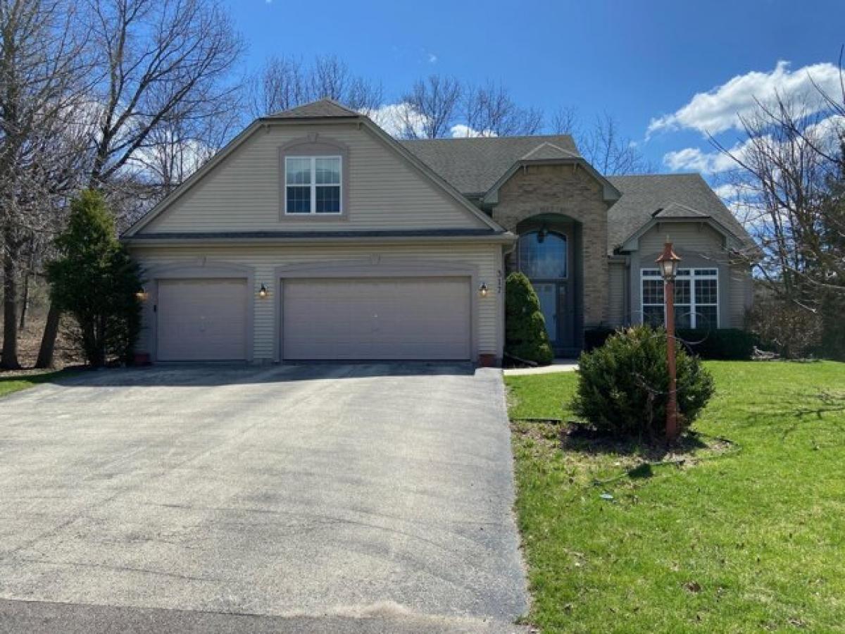 Picture of Home For Sale in Hartland, Wisconsin, United States