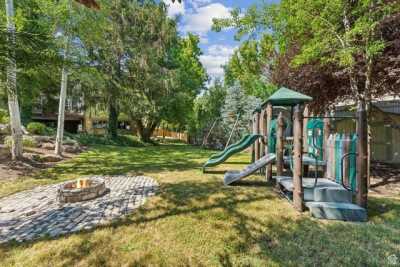 Home For Sale in Holladay, Utah