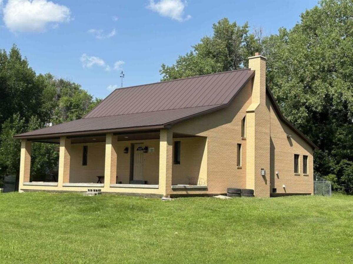 Picture of Home For Sale in Bristow, Nebraska, United States