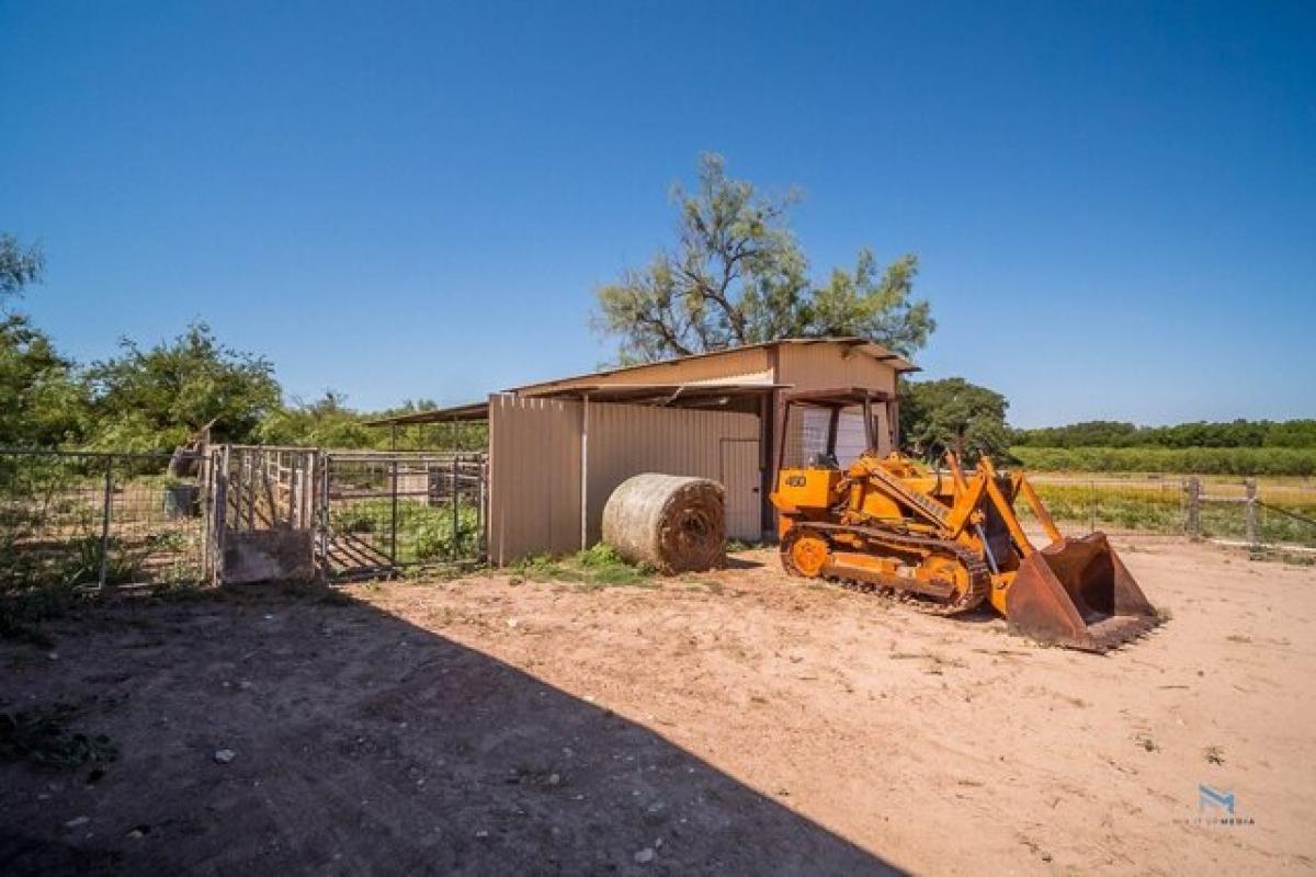 Picture of Home For Sale in Christoval, Texas, United States