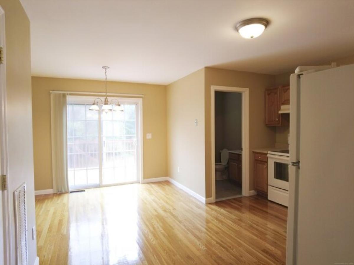 Picture of Home For Rent in Waterbury, Connecticut, United States