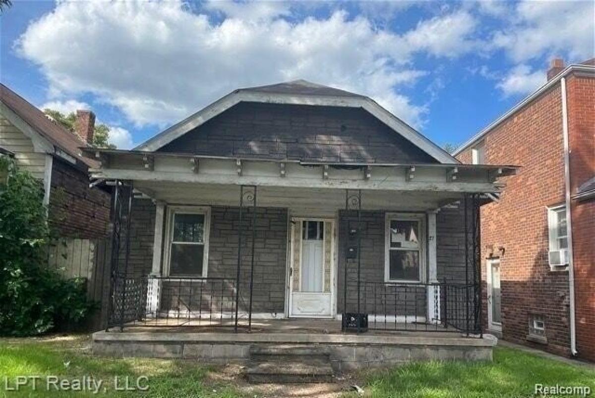 Picture of Home For Sale in River Rouge, Michigan, United States