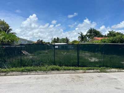 Residential Land For Sale in Surfside, Florida