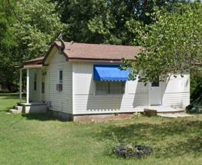 Home For Sale in Marshfield, Missouri