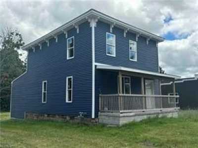 Home For Sale in Thompson, Ohio