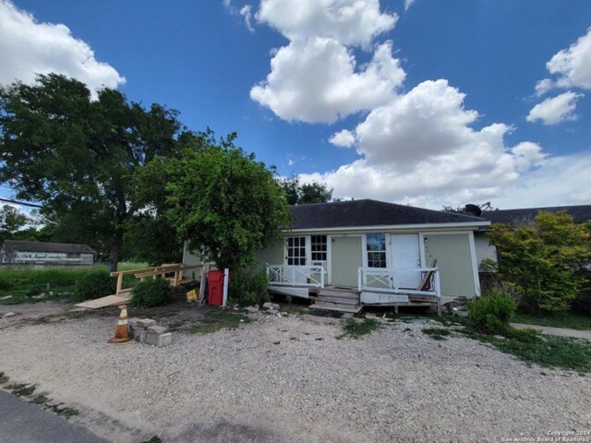 Picture of Home For Sale in Robstown, Texas, United States