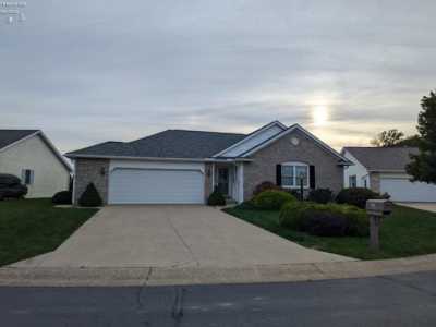 Home For Sale in Oak Harbor, Ohio