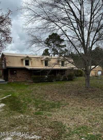 Home For Sale in Saucier, Mississippi