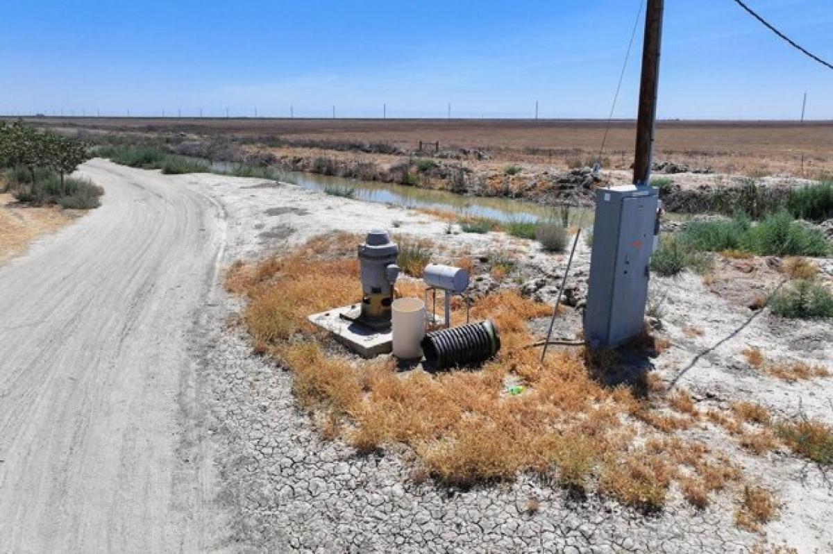 Picture of Residential Land For Sale in Alpaugh, California, United States