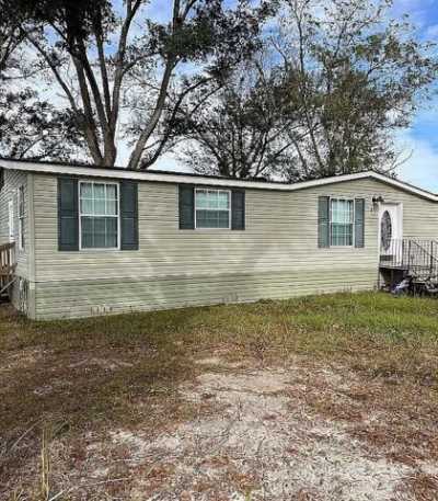 Home For Sale in Wewahitchka, Florida