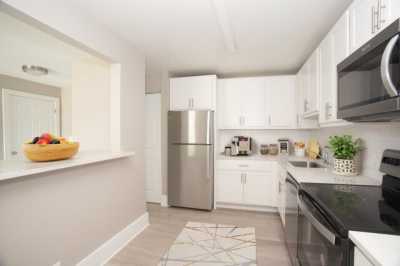 Apartment For Rent in Glenview, Illinois