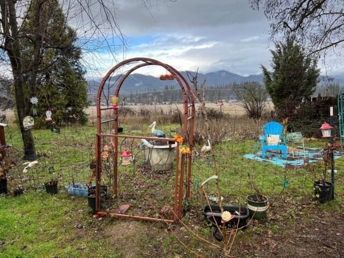 Picture of Home For Sale in Hayfork, California, United States