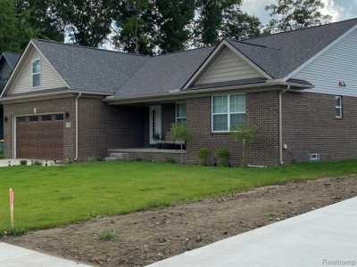 Home For Rent in Trenton, Michigan