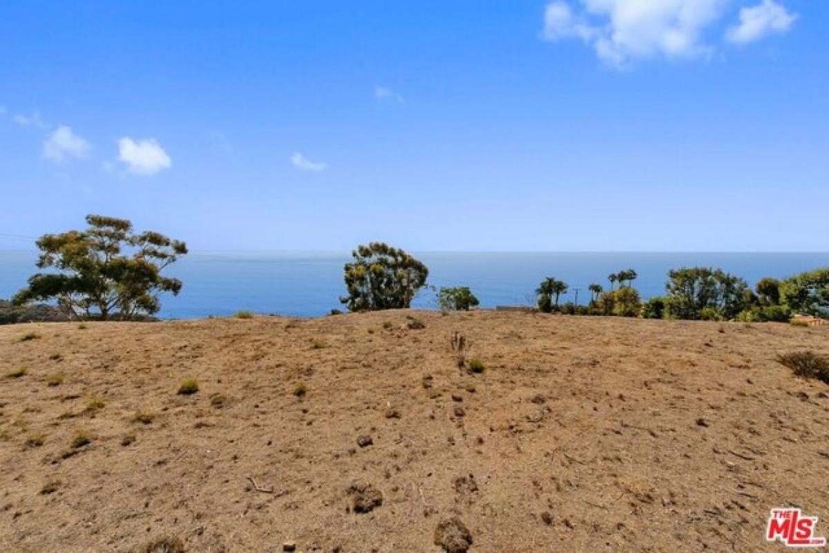 Picture of Residential Land For Sale in Malibu, California, United States