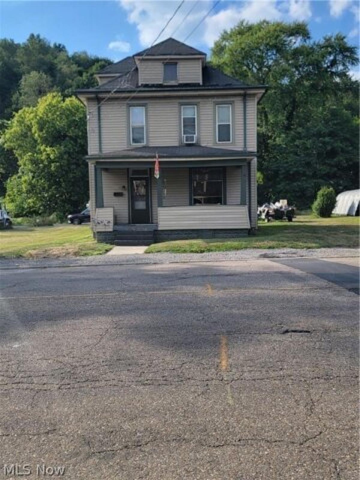 Picture of Home For Sale in East Liverpool, Ohio, United States