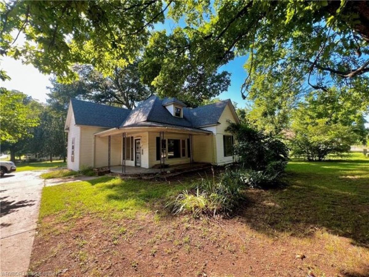 Picture of Home For Sale in Charleston, Arkansas, United States