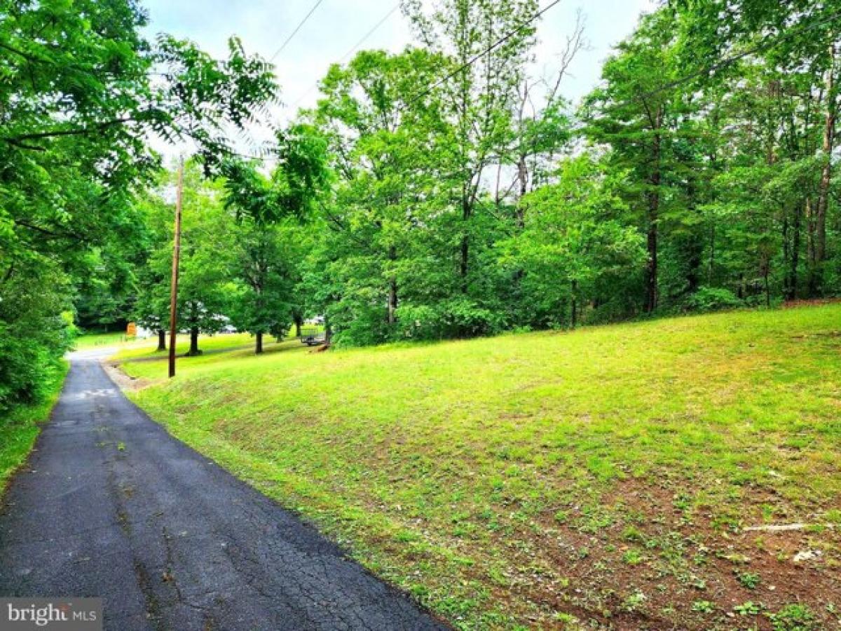 Picture of Residential Land For Sale in Ridgeley, West Virginia, United States