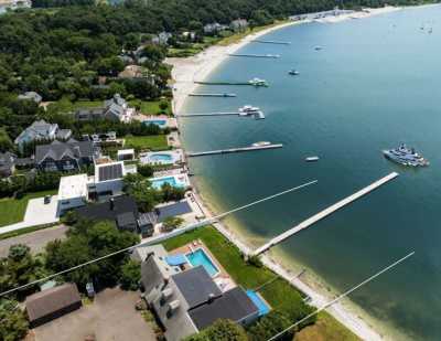 Home For Sale in Northport, New York