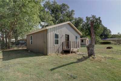 Home For Sale in Walnut Springs, Texas