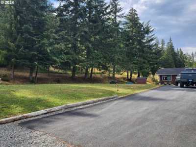 Home For Sale in Cottage Grove, Oregon