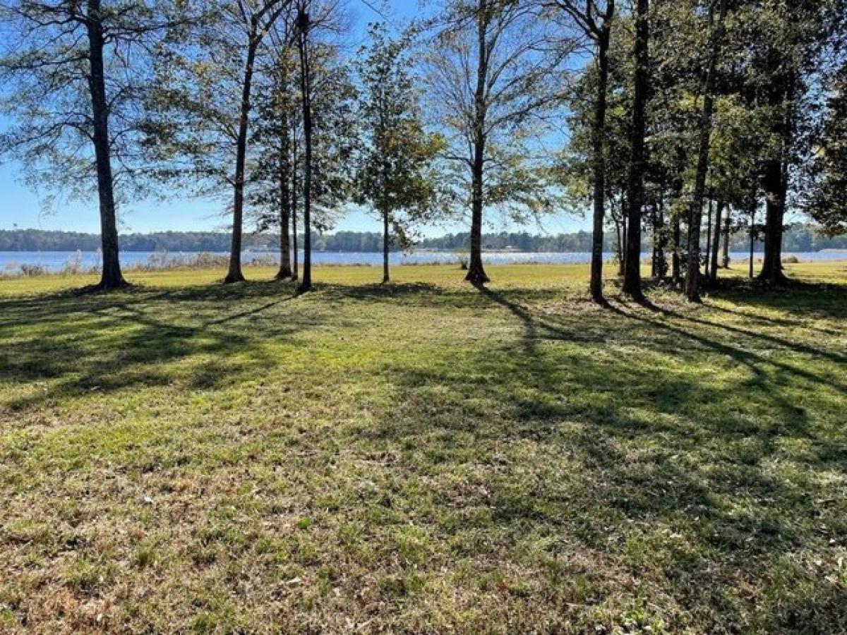 Picture of Residential Land For Sale in Laurel, Mississippi, United States