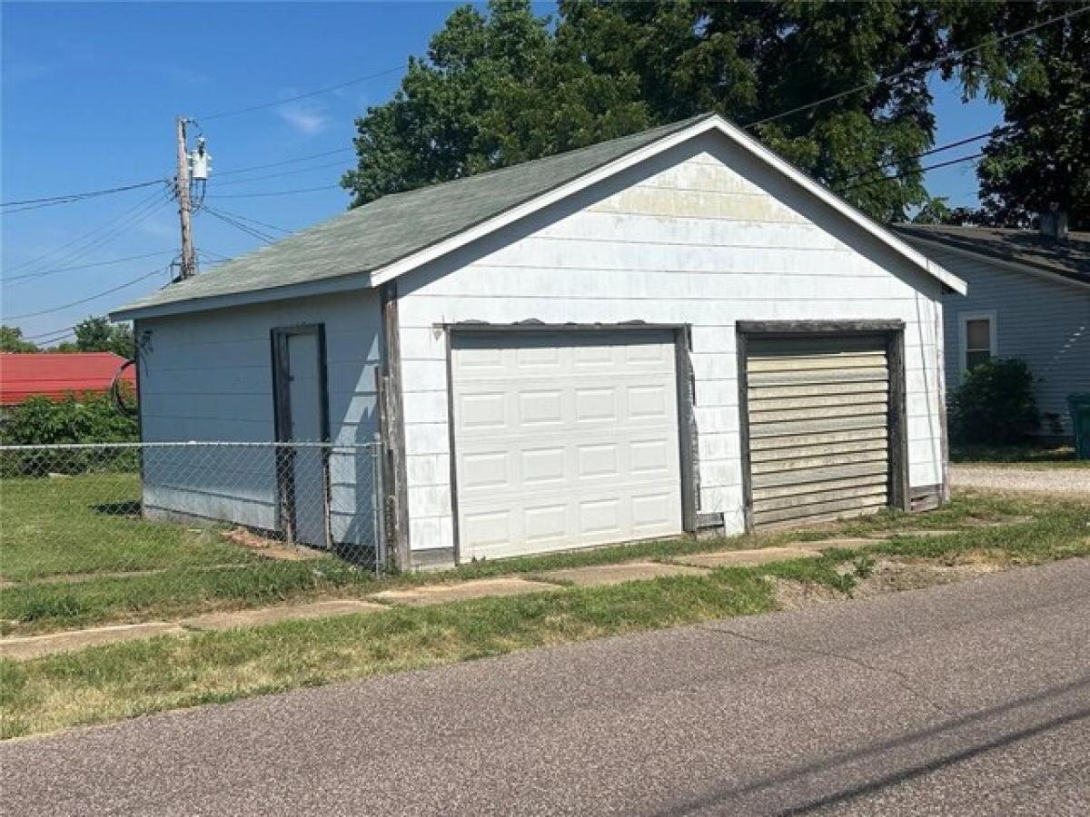 Picture of Home For Sale in Sullivan, Missouri, United States