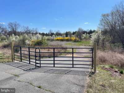 Residential Land For Sale in Chantilly, Virginia