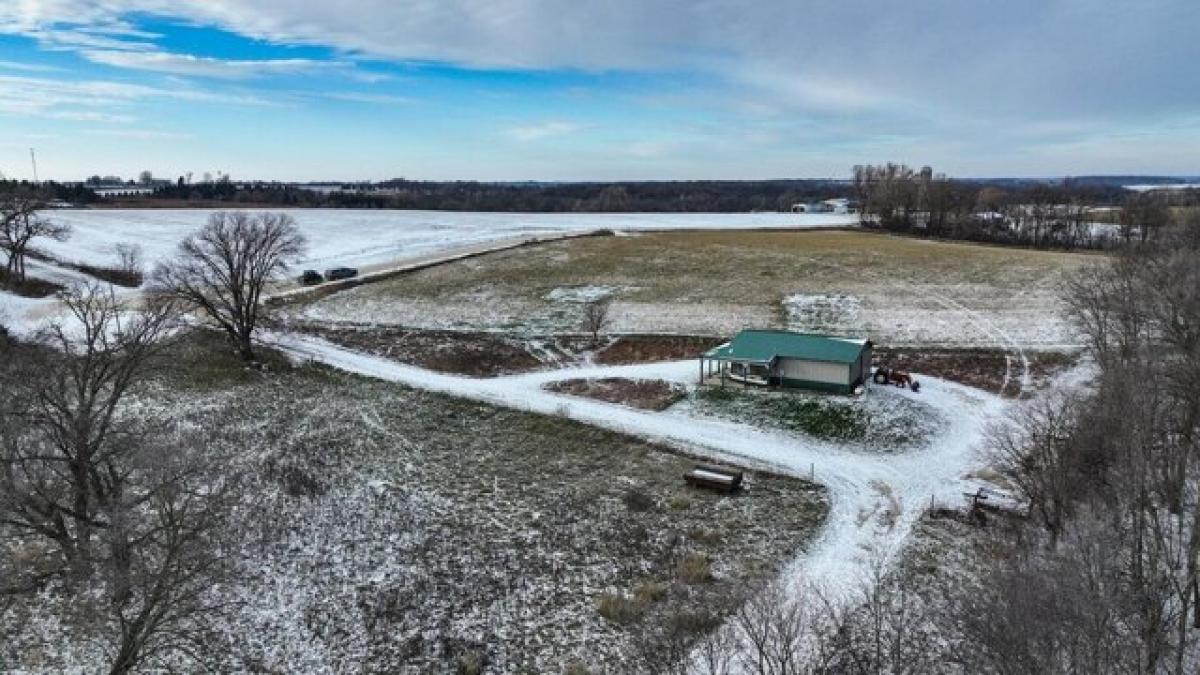 Picture of Residential Land For Sale in Saint Charles, Minnesota, United States