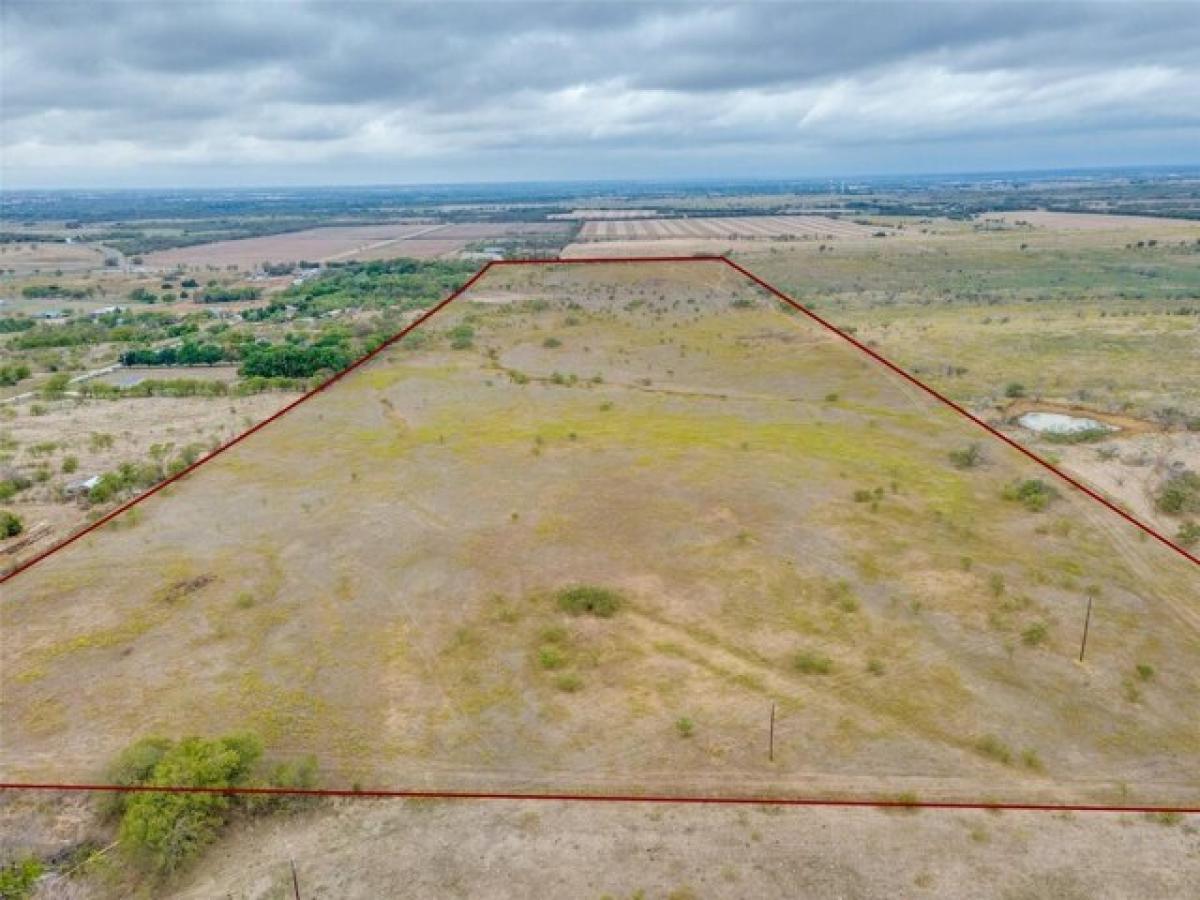 Picture of Residential Land For Sale in Sanger, Texas, United States