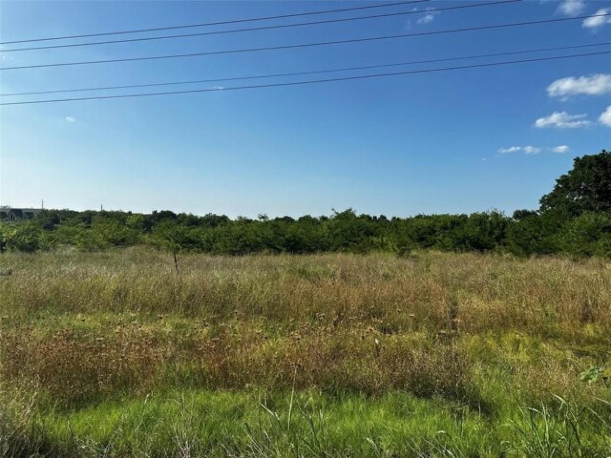 Picture of Residential Land For Sale in Greenville, Texas, United States