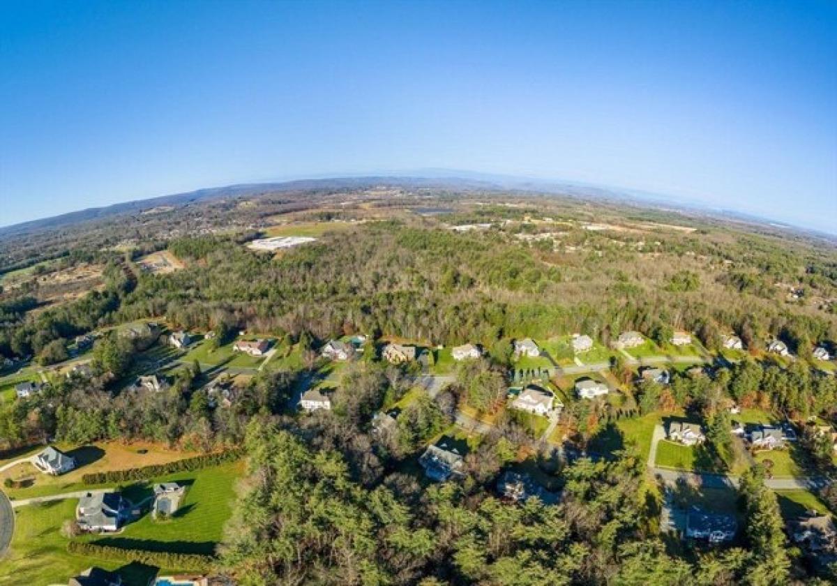 Picture of Residential Land For Sale in Southwick, Massachusetts, United States