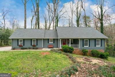 Home For Rent in Lilburn, Georgia