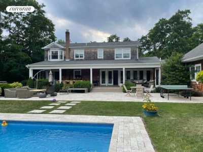 Home For Rent in Quogue, New York