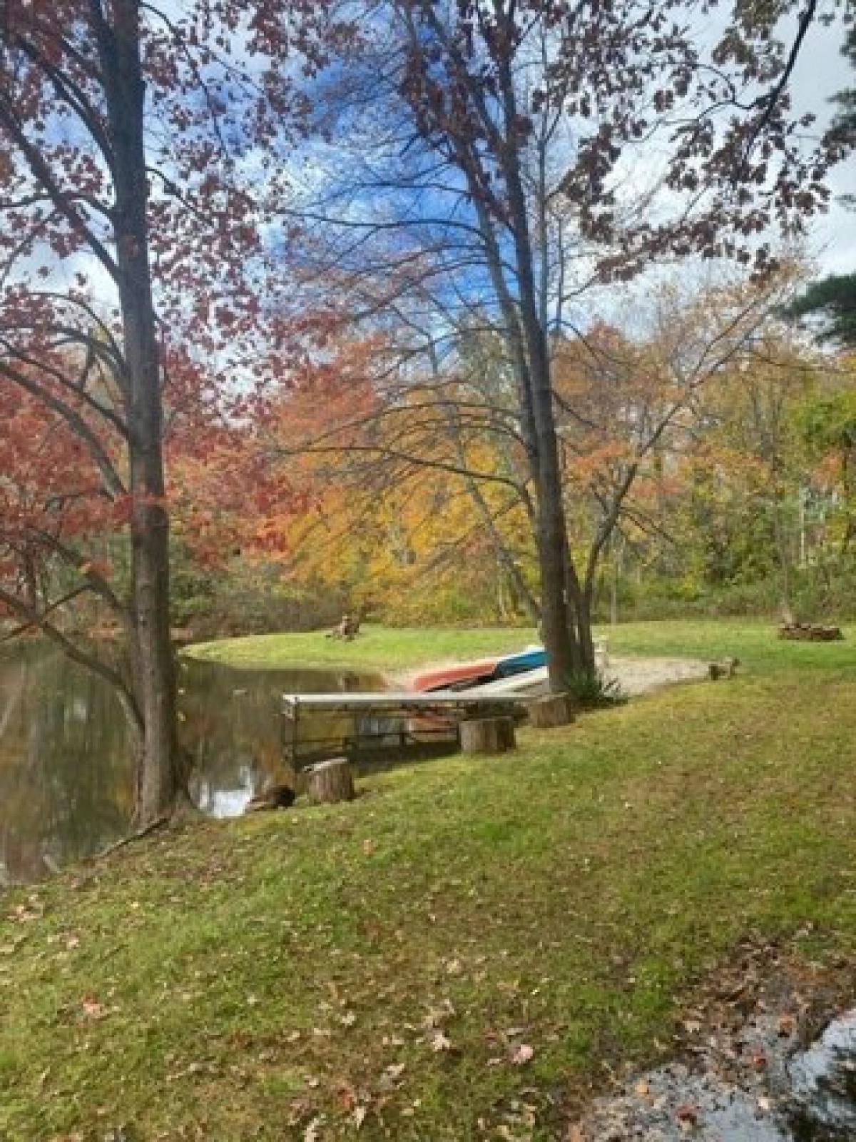 Picture of Residential Land For Sale in East Longmeadow, Massachusetts, United States