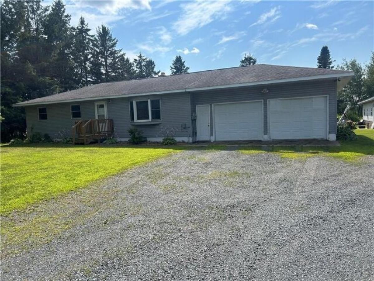 Picture of Home For Sale in Rice Lake, Wisconsin, United States