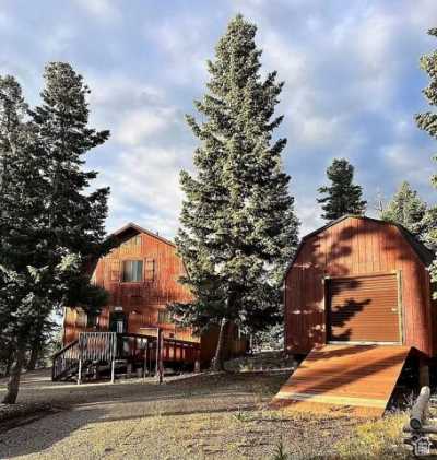 Home For Sale in Duck Creek Village, Utah