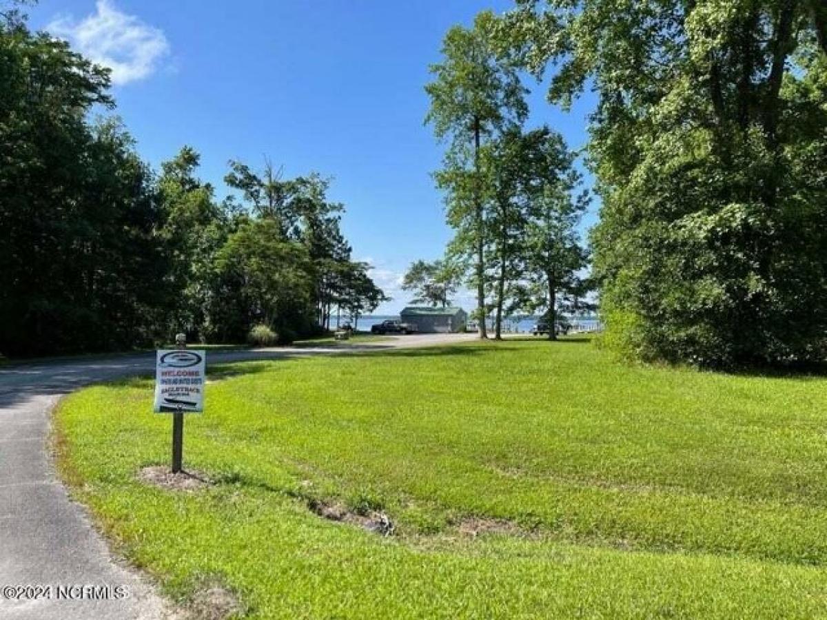 Picture of Residential Land For Sale in Blounts Creek, North Carolina, United States