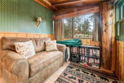 Home For Sale in Fawnskin, California