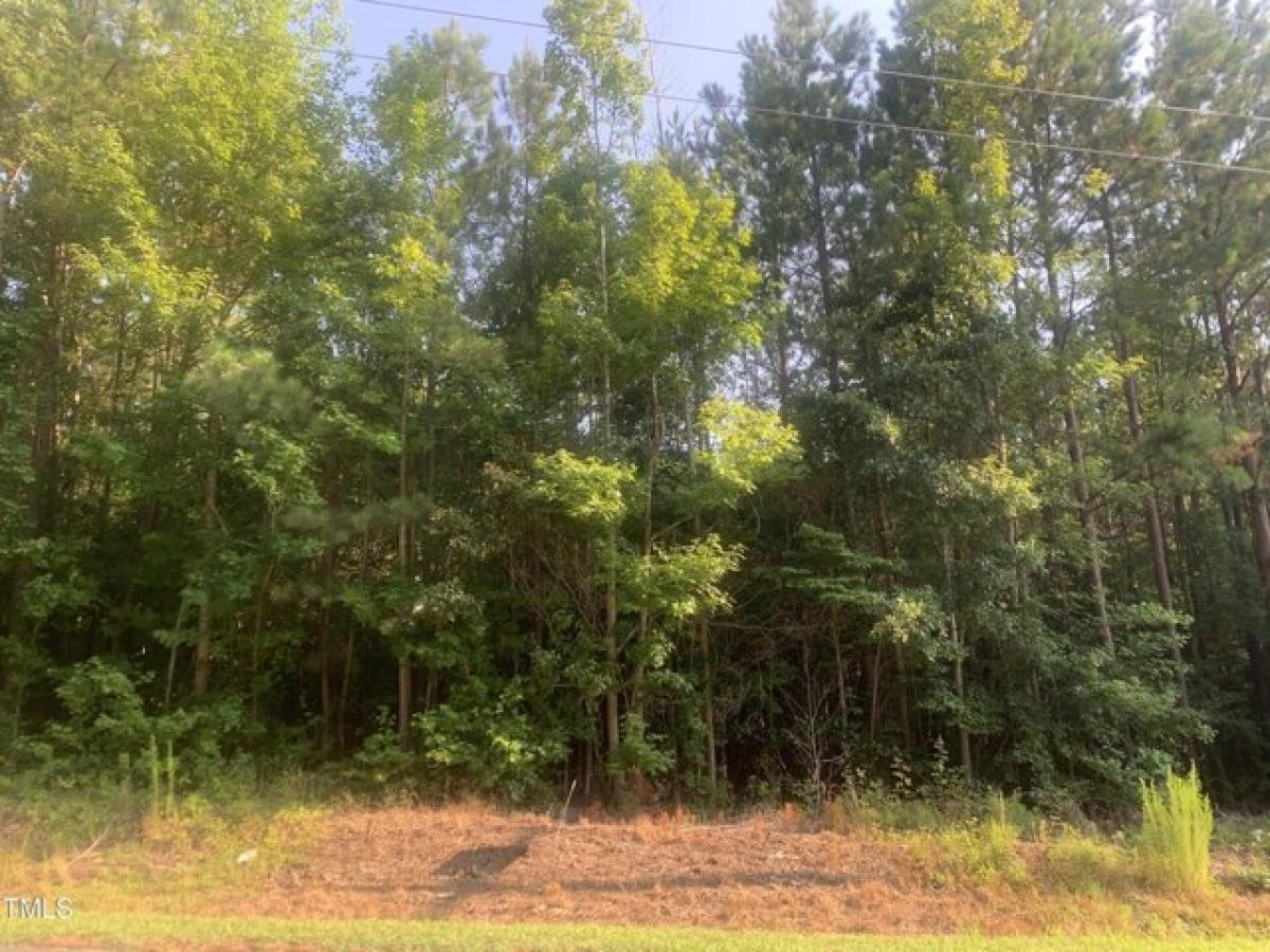 Picture of Residential Land For Sale in Fuquay Varina, North Carolina, United States