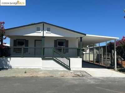 Home For Sale in Pittsburg, California