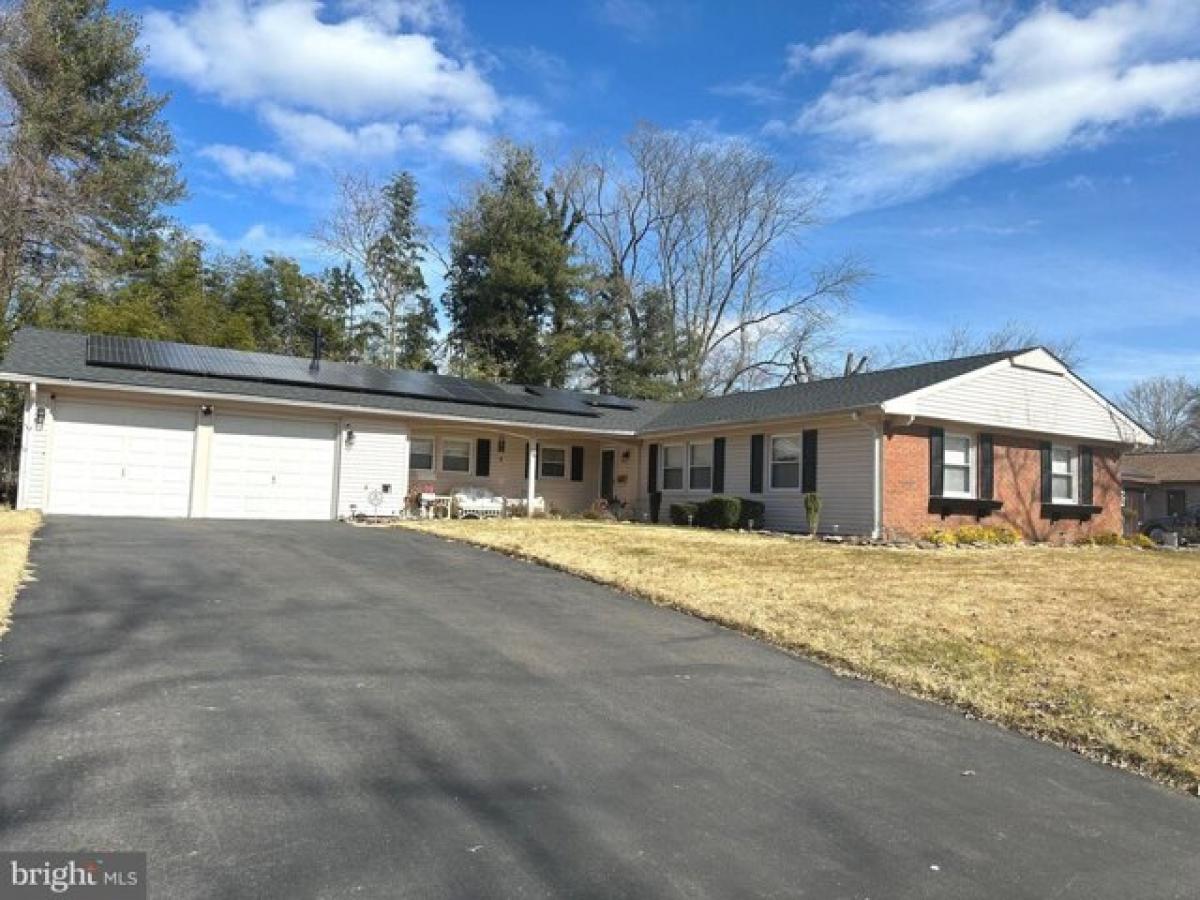 Picture of Home For Sale in Willingboro, New Jersey, United States