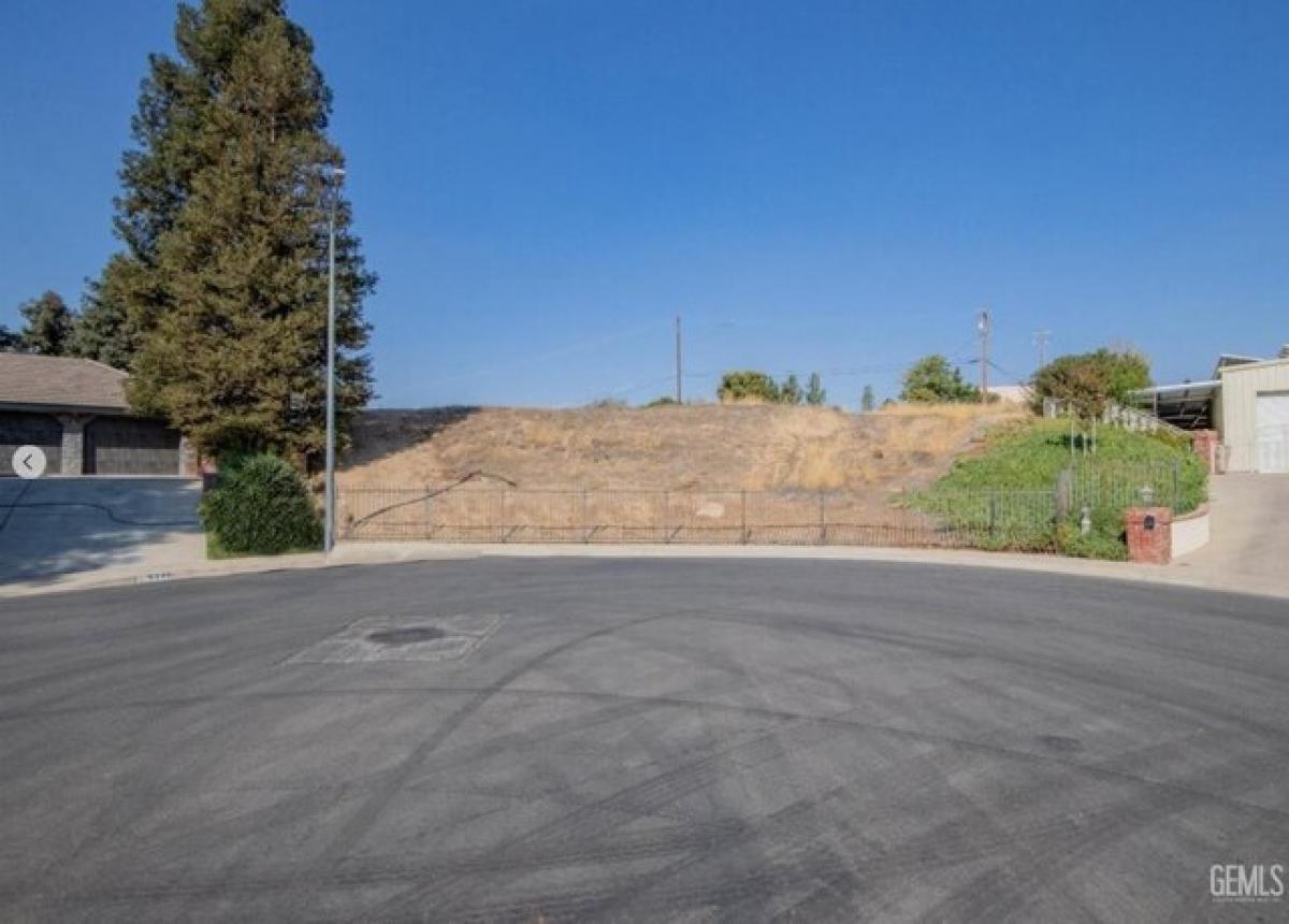 Picture of Residential Land For Sale in Bakersfield, California, United States