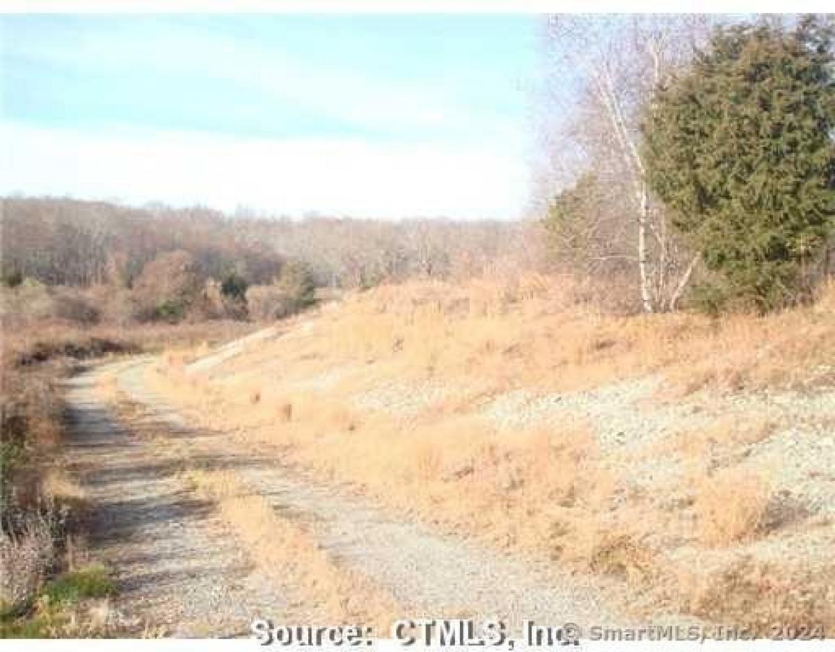 Picture of Residential Land For Sale in North Stonington, Connecticut, United States