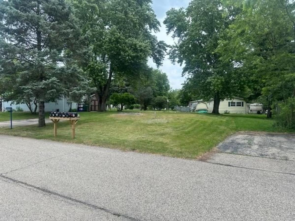 Picture of Residential Land For Sale in Lyons, Wisconsin, United States